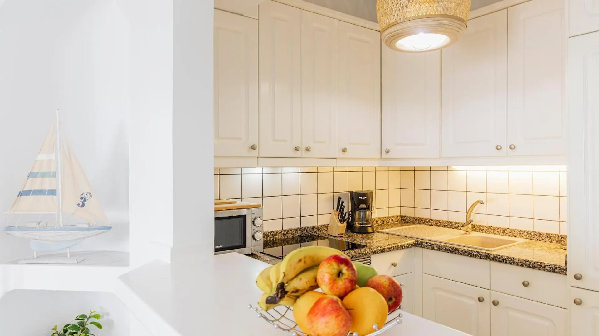 Wonderful Sea View Apartment أذيخي 0*,